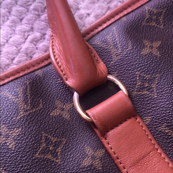 Authentic LV purse - Picture 7 of 9